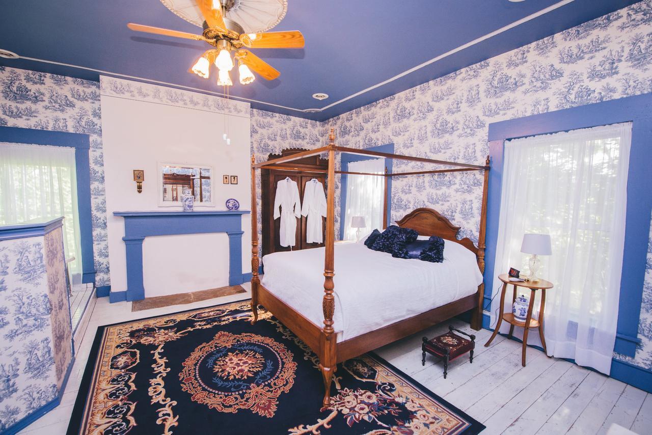 Old Caledonian Bed & Breakfast Extérieur photo