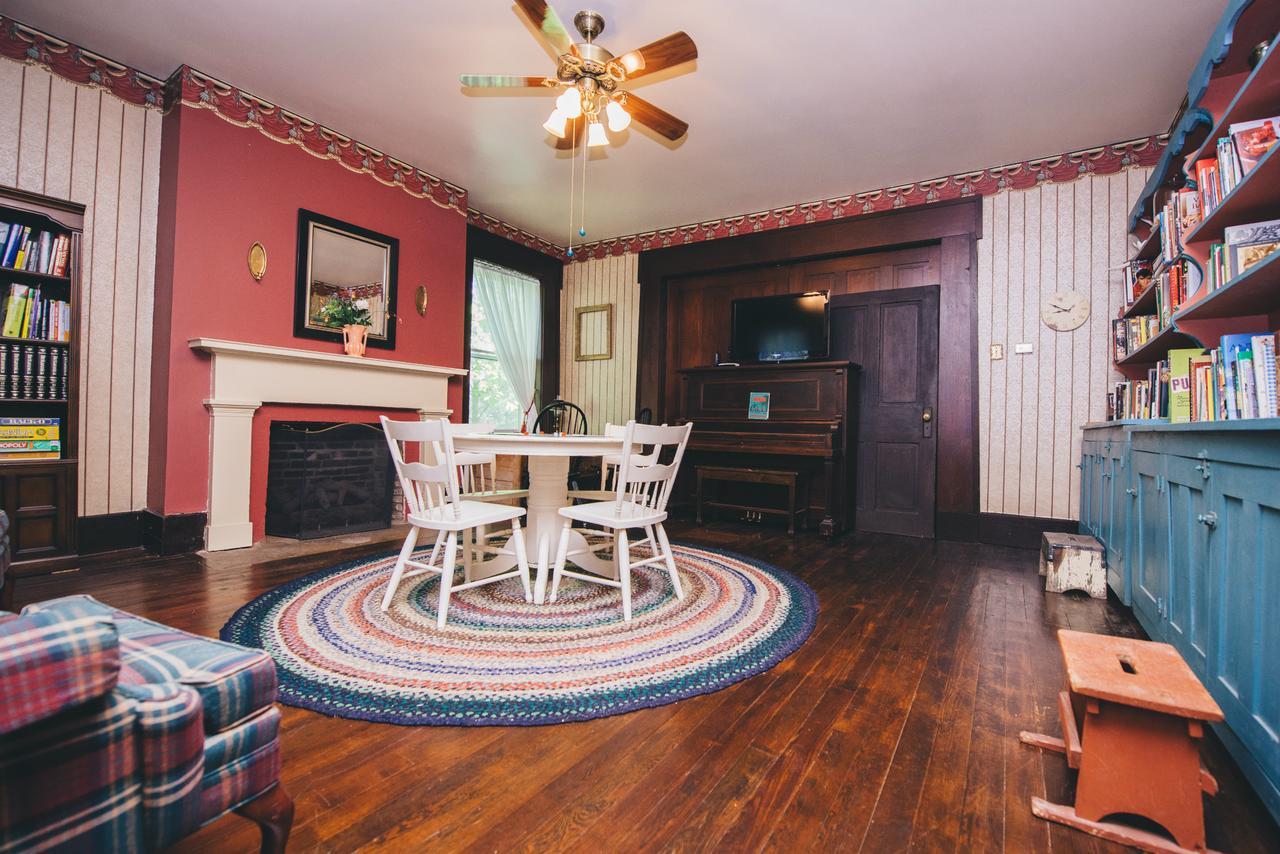Old Caledonian Bed & Breakfast Extérieur photo