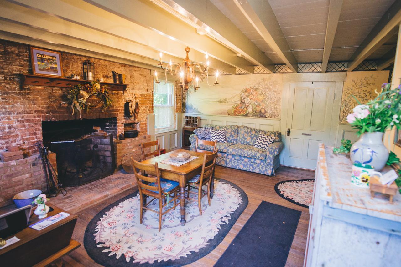 Old Caledonian Bed & Breakfast Extérieur photo