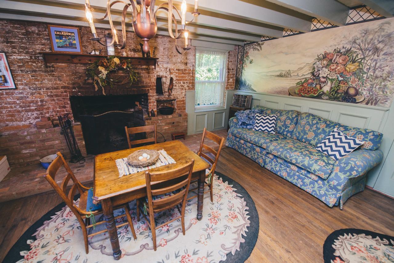 Old Caledonian Bed & Breakfast Extérieur photo