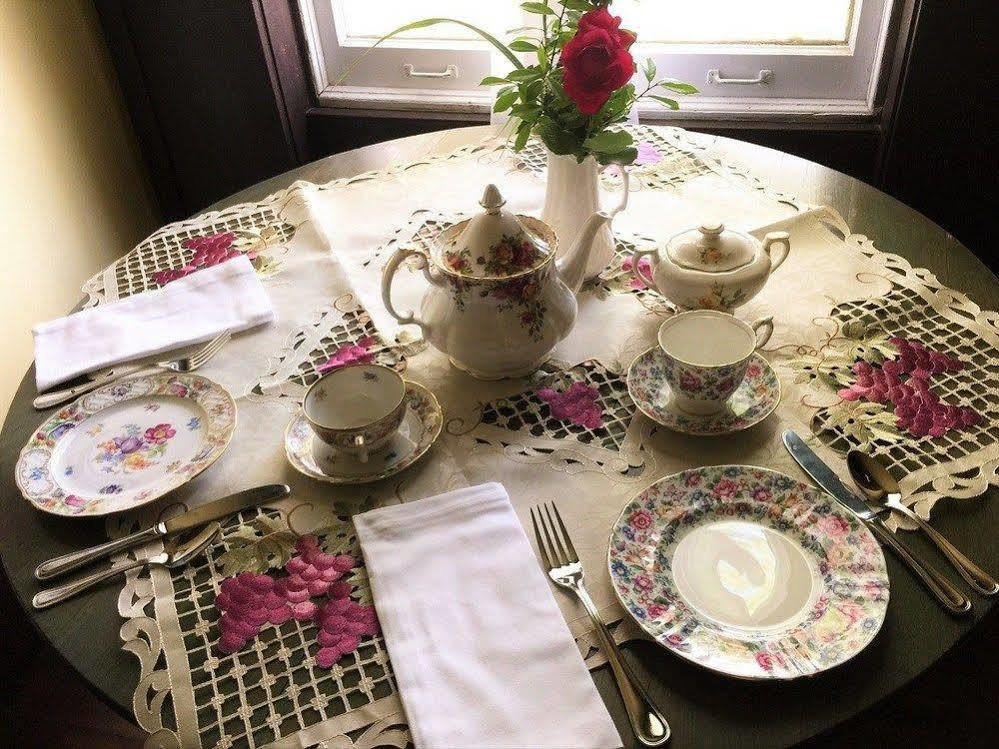 Old Caledonian Bed & Breakfast Extérieur photo